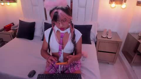 Snapshot of lilieth_white chatting on August 2026 08:00:01 PM Lilieth online show from August 2026 08:00:01 PM