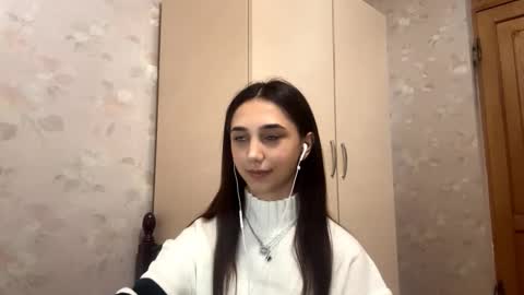 Lina online show from October 2025 10:30:01 PM