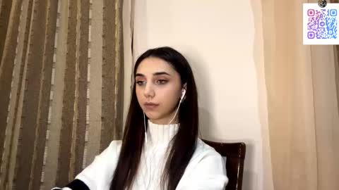 Lina online show from November 2025 10:37:01 PM