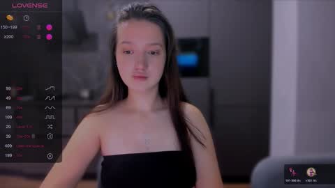             ...  online show from November 2025 03:22:01 PM