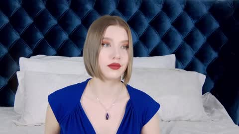 LiliLinn online show from January 2025 08:23:02 AM