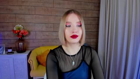 LiliLinn online show from February 2025 11:38:02 AM