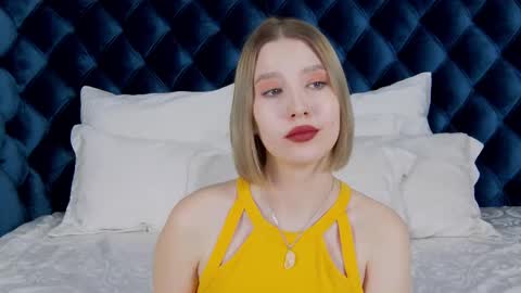 LiliLinn online show from February 2025 12:06:02 PM