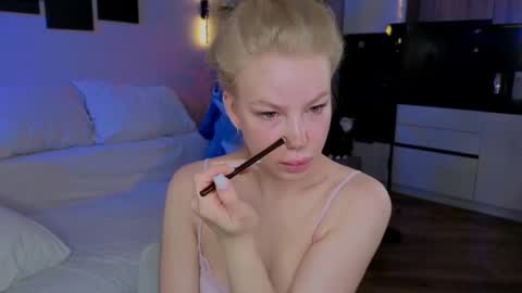 Snapshot of lililok101 chatting on May 2026 01:36:01 AM lililok101 online show from May 2026 01:36:01 AM