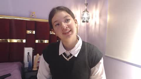 lilimini online show from March 2026 07:08:01 PM