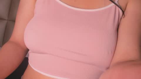 Snapshot of lilit_jade chatting on January 2025 03:26:02 PM Lilit online show from January 2025 03:26:02 PM