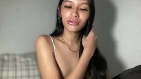 Snapshot of lilit_sensual chatting on June 2026 03:27:01 PM Chloe online show from June 2026 03:27:01 PM