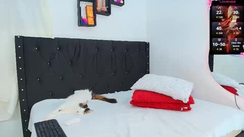 Lilith online show from November 2025 03:01:02 AM