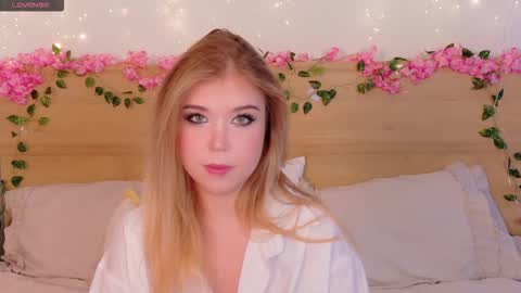 Lilith Bonheur online show from November 2025 09:39:02 PM