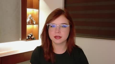 Snapshot of lilith_bonheur chatting on June 2026 08:13:02 PM Lilith Bonheur online show from June 2026 08:13:02 PM