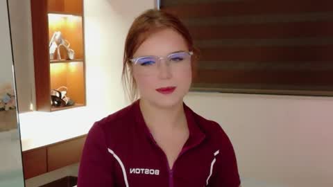 Snapshot of lilith_bonheur chatting on July 2026 10:31:02 PM Lilith Bonheur online show from July 2026 10:31:02 PM