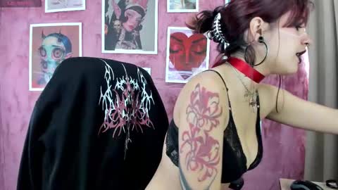 lilith_hart_ online show from October 2025 12:55:02 PM
