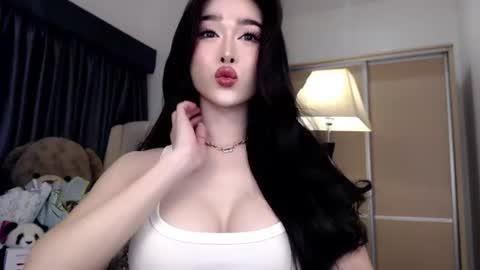 QUEEN LILITH BORBON online show from July 2026 03:43:01 PM