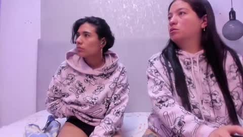 Snapshot of lilith_n_luna chatting on June 2026 02:08:01 PM Lilith y Luna online show from June 2026 02:08:01 PM