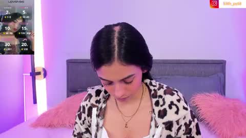 Lili petit  online show from July 2026 01:14:02 PM