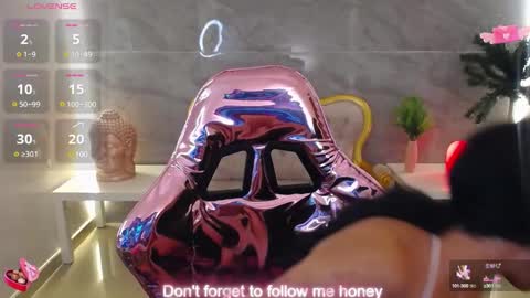 Lilith  online show from February 2025 03:59:01 PM