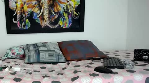 Lilith online show from February 2026 06:28:01 PM