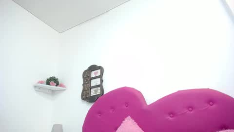 Lilith Smith online show from February 2025 06:54:01 AM