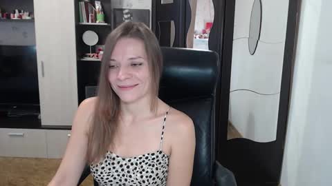 lilith small21 online show from October 2025 09:08:01 AM