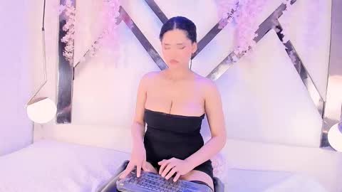    online show from November 2025 11:07:02 PM