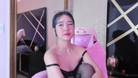 Snapshot of lilithcary chatting on January 2025 08:15:02 PM Lilith online show from January 2025 08:15:02 PM