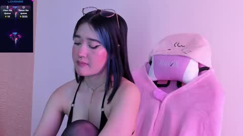 Snapshot of lilithcary chatting on January 2025 08:11:01 PM Lilith online show from January 2025 08:11:01 PM