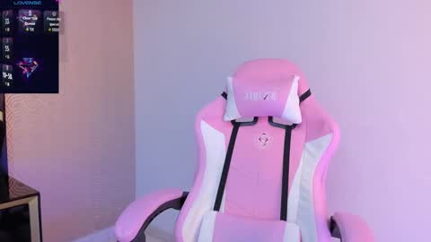 Snapshot of lilithcary chatting on February 2025 10:50:02 PM Lilith online show from February 2025 10:50:02 PM