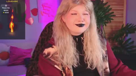 LilithNelson online show from April 2026 01:11:01 AM