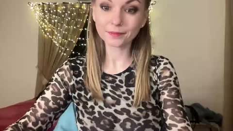 lilithnewdawn online show from March 2026 08:16:02 PM