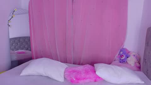 lilithsmiith online show from June 2026 02:17:02 PM