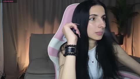 Snapshot of lilivanilli chatting on May 2026 01:29:02 PM lilivanilli online show from May 2026 01:29:02 PM