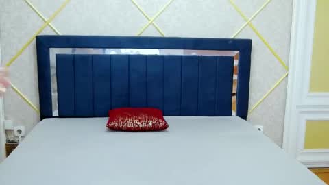 Nina  Asiral online show from December 2025 10:38:02 PM