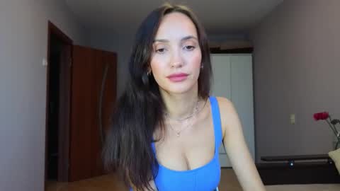Lillian online show from October 2025 09:42:01 AM