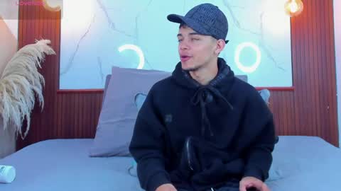 lillian_lee1 online show from April 2026 04:45:02 PM