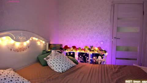 LilliMoore online show from April 2026 11:40:02 PM