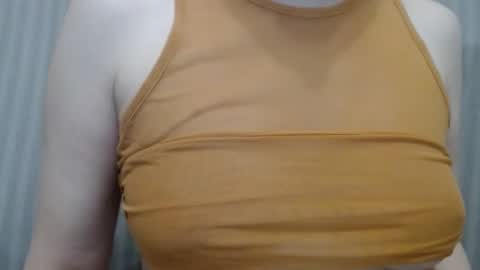 Snapshot of lillkit chatting on February 2025 11:48:01 PM Lilu online show from February 2025 11:48:01 PM