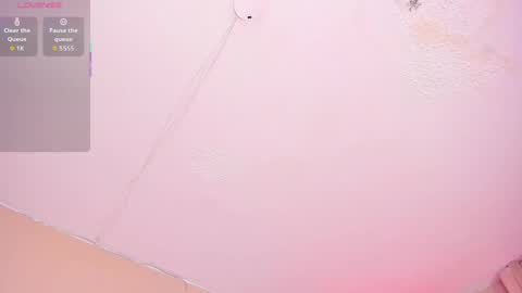 Snapshot of lilly_2809_ chatting on April 2026 04:14:02 AM Lizeth follow me in my igimlilycute 3 online show from April 2026 04:14:02 AM