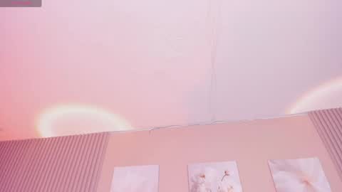 Snapshot of lilly_2809_ chatting on June 2026 04:07:02 AM Lizeth follow me in my igimlilycute 3 online show from June 2026 04:07:02 AM