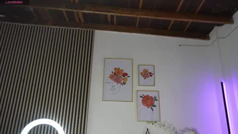 Sofia online show from October 2025 01:01:01 PM