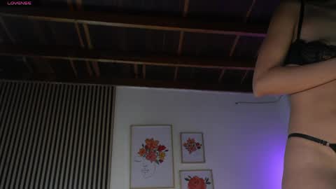 Sofia online show from April 2026 01:30:01 PM