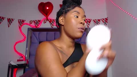 Snapshot of lilly_jackson chatting on September 2025 09:49:02 PM Queen Qos.  online show from September 2025 09:49:02 PM