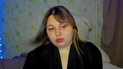 Snapshot of lillyhaigh chatting on June 2026 06:14:01 PM lillyhaigh online show from June 2026 06:14:01 PM