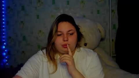 Snapshot of lillyhaigh chatting on June 2026 07:45:01 PM lillyhaigh online show from June 2026 07:45:01 PM