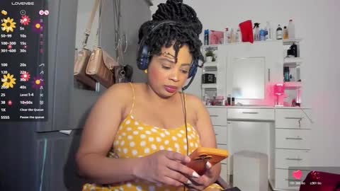 Snapshot of lilotoronto chatting on March 2026 12:45:02 PM lilotoronto online show from March 2026 12:45:02 PM