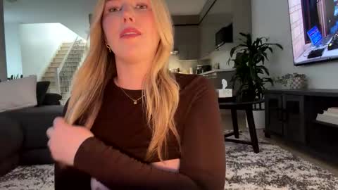 Ava online show from April 2026 02:19:02 PM