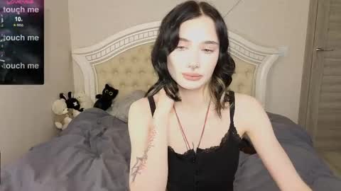 Snapshot of lilpupsonish chatting on May 2026 11:06:01 AM Jesse and Grace online show from May 2026 11:06:01 AM
