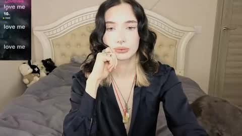 Snapshot of lilpupsonish chatting on June 2026 05:31:02 AM Jesse and Grace online show from June 2026 05:31:02 AM