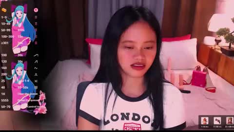 Snapshot of lilsweet_marie chatting on May 2026 09:45:01 PM Lilsweet marie online show from May 2026 09:45:01 PM