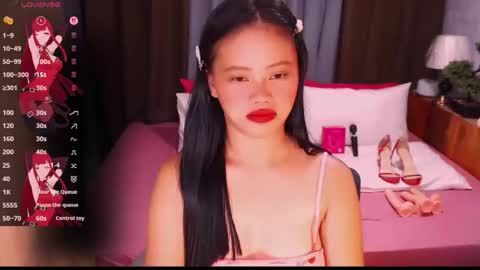 Snapshot of lilsweet_marie chatting on May 2026 02:54:01 PM Lilsweet marie online show from May 2026 02:54:01 PM