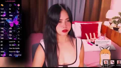 Snapshot of lilsweet_marie chatting on June 2026 03:18:01 PM Lilsweet marie online show from June 2026 03:18:01 PM